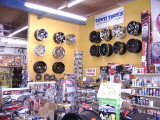 Vente et installation de jantes, d'enjoliveurs de roue et mags d'automobile et 4x4 à Saint-Eustache - Pièces d'autos & De 4x4 Grande-Côte